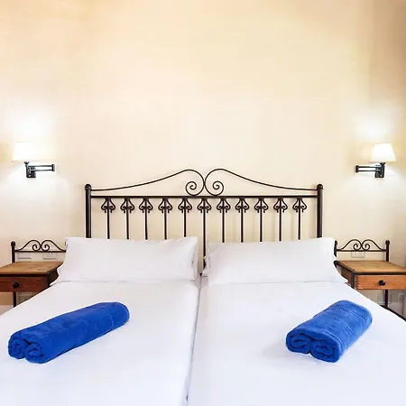 El Patio Hotel 4*