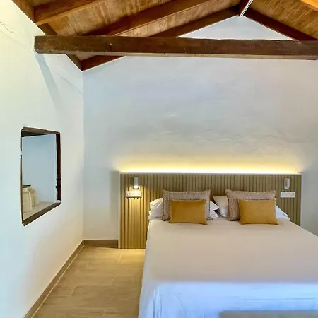 El Patio Hotel 4*