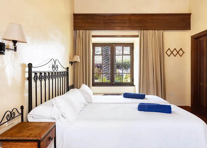 El Patio מלון 4*