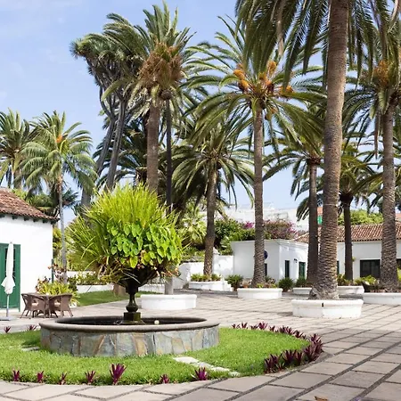 El Patio 4*